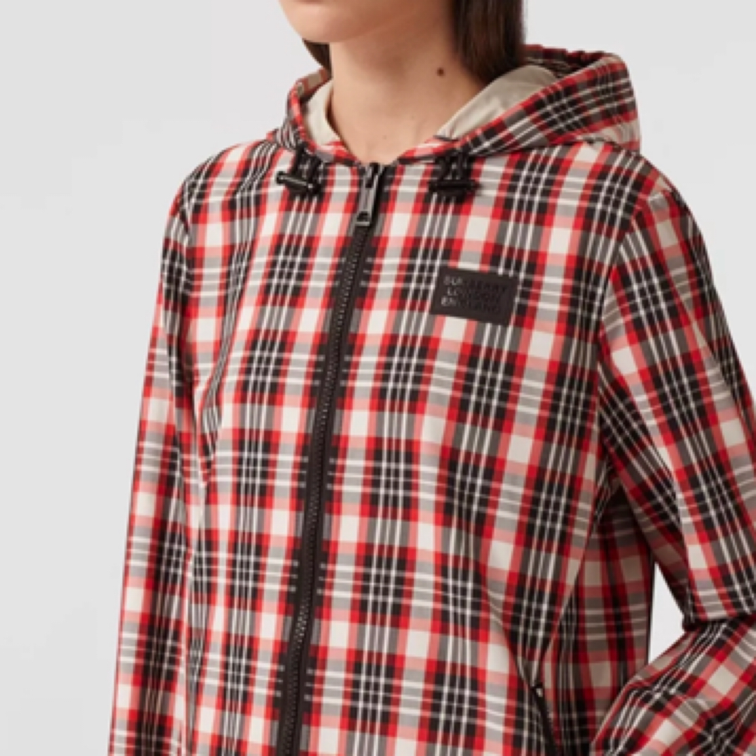 99新 BURBERRY/博柏利 苏格兰纹尼龙风雪大衣夹克uk4码/A02515