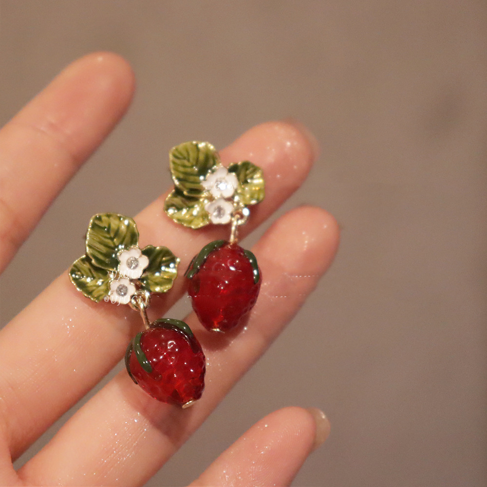 铜合金耳饰 925银针甜甜草莓精致森系田园少女心耳环耳钉耳饰女