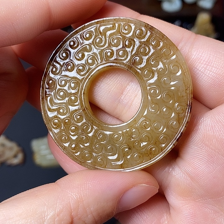 和田玉（糖玉）未镶嵌车挂柒*哥