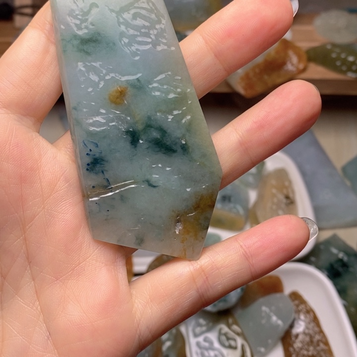 翡翠未镶嵌颈饰天然