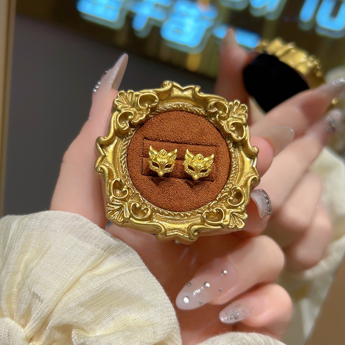 瑞诺黄金狐狸面具耳钉新款足金999新中式小众耳饰七夕礼物送女友