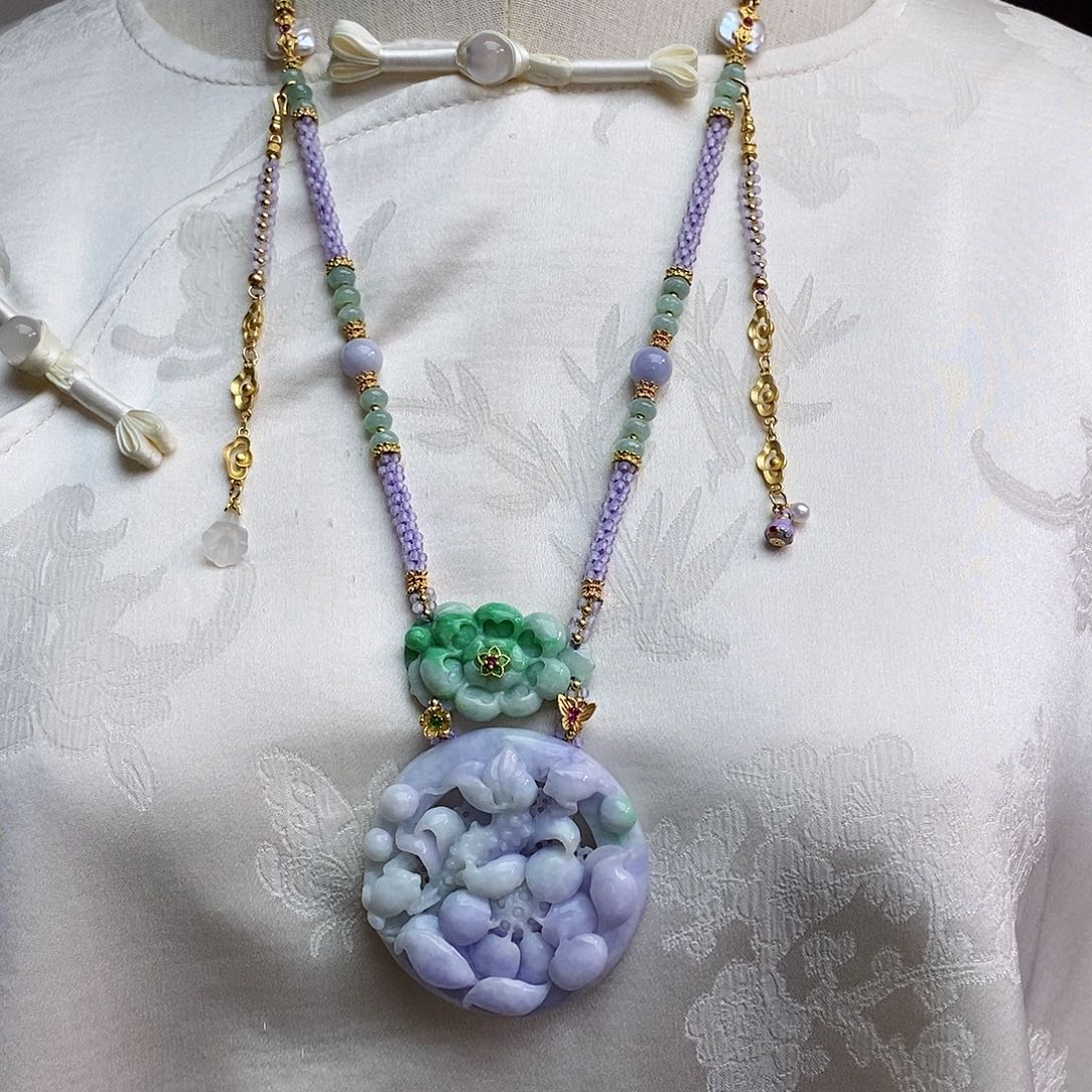 翡翠颈饰未镶嵌天然