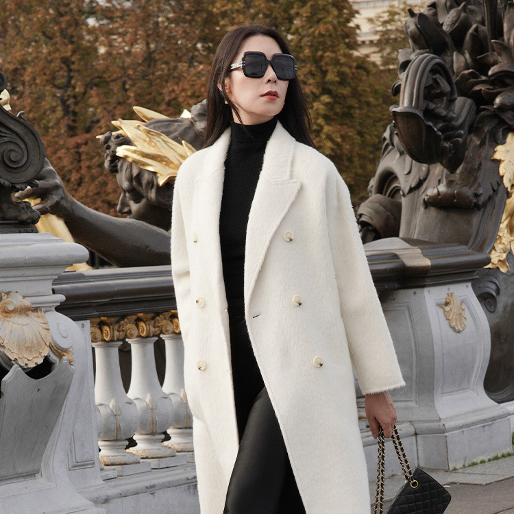 希琳“质感冬季”稀有珍贵面料骆马绒双面手工长款大衣CD2167110