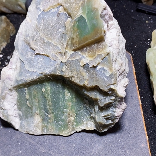 和田玉（糖玉）未镶嵌珠宝半成品