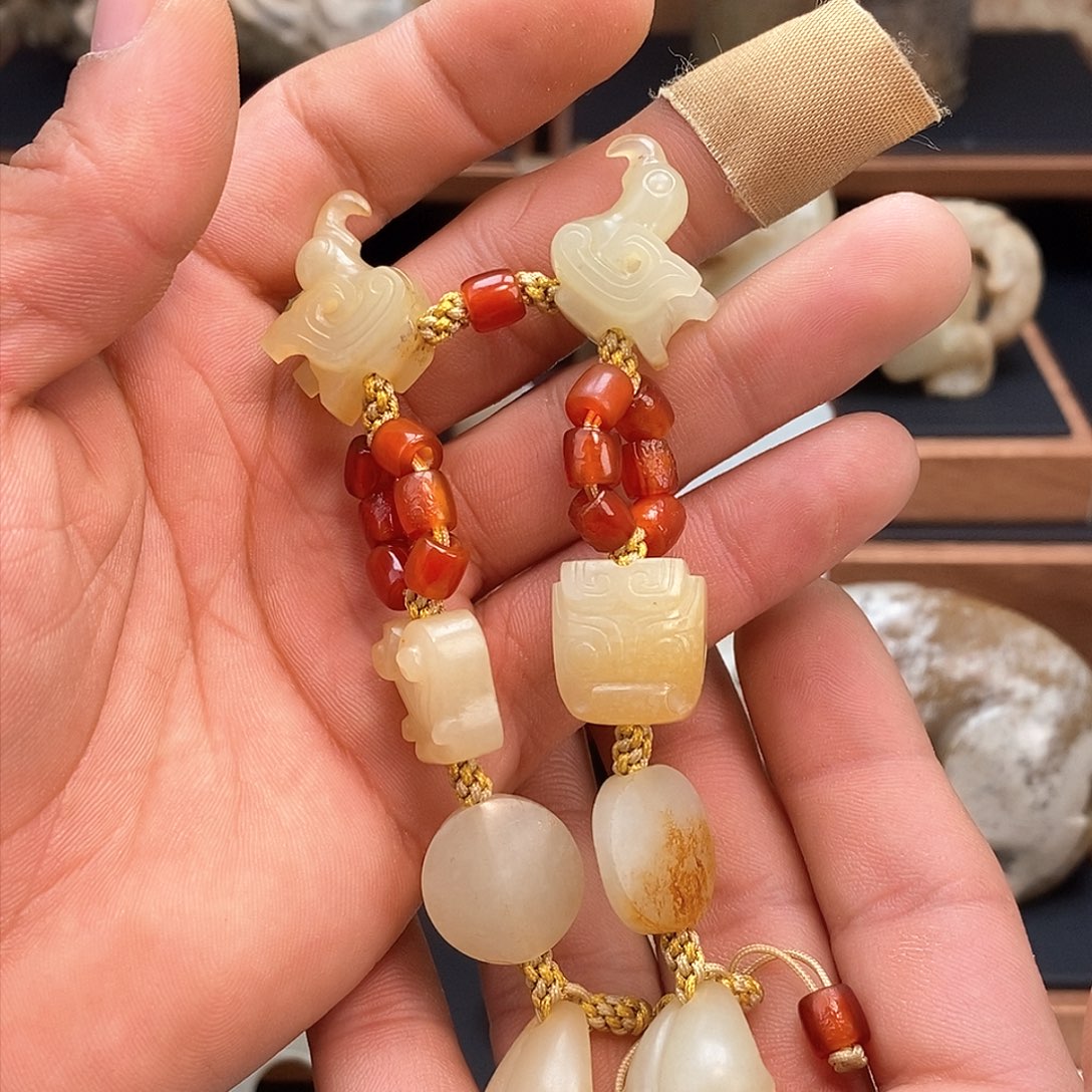 和田玉佩饰未镶嵌沐**聊