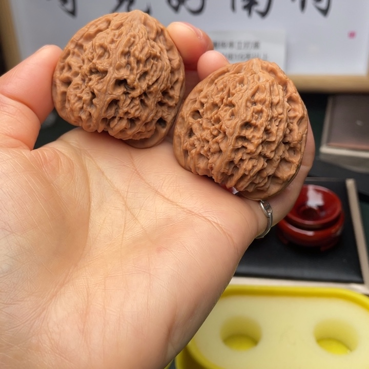 文玩核桃吊坠444144尺三角高炮克重贼足55➕