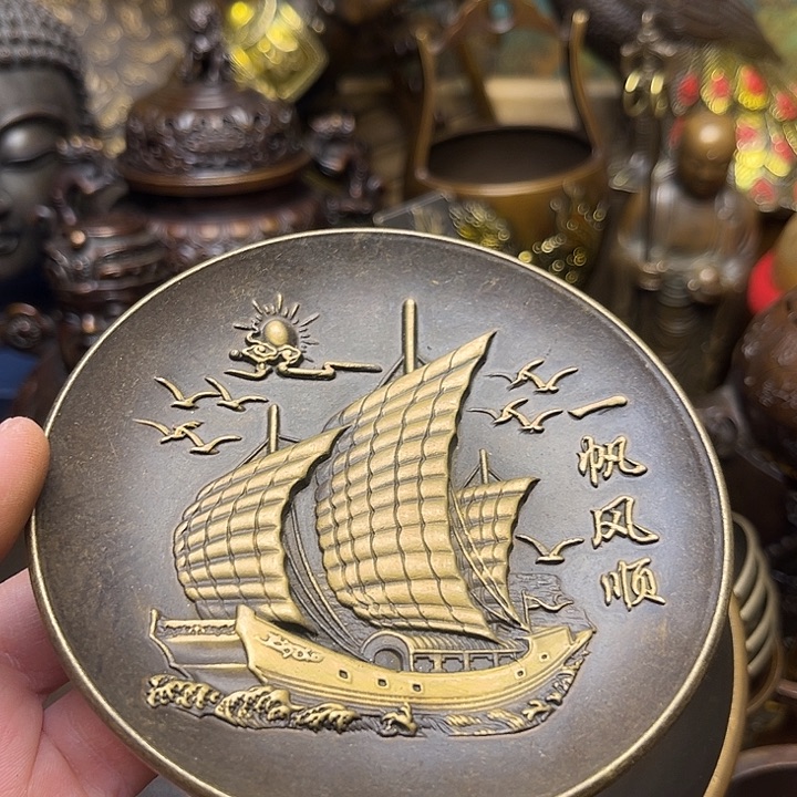 精美铜器批发档口