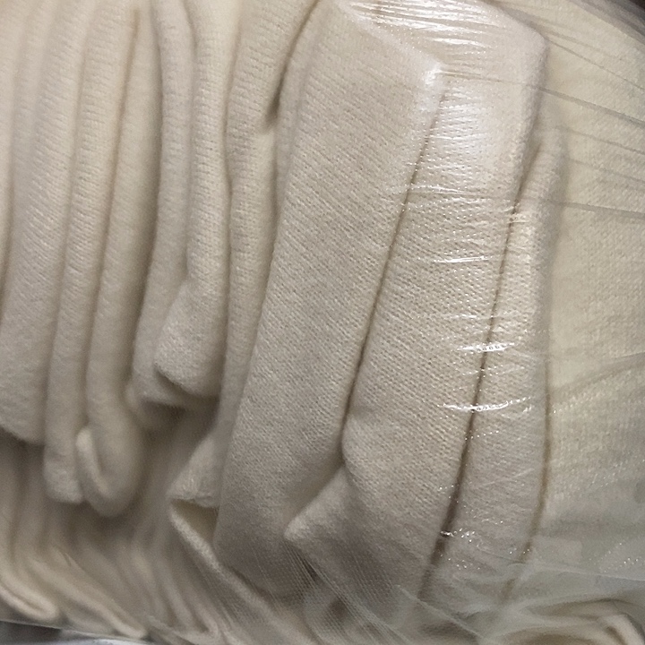 100%美丽诺羊毛一线半高白色851