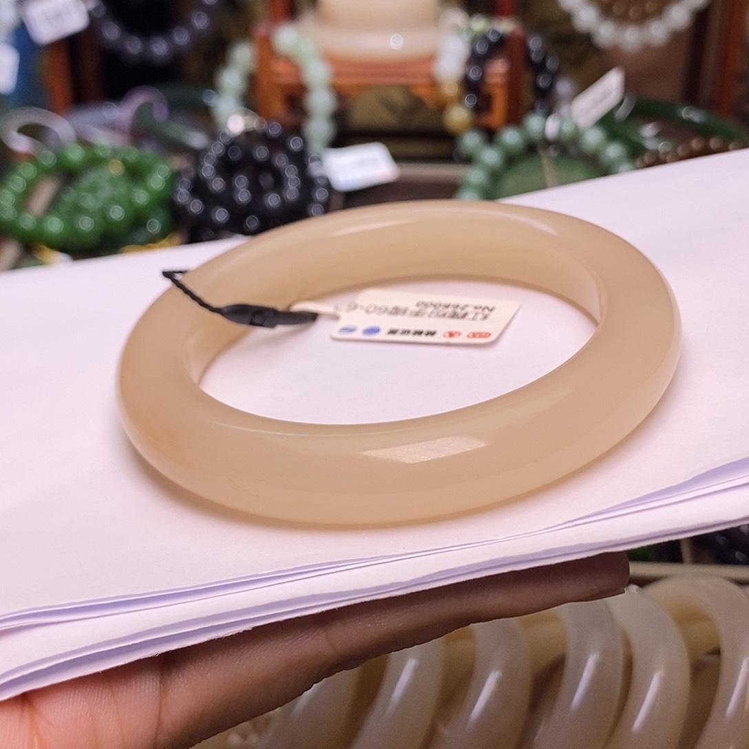 和田玉未镶嵌颈饰藕粉老熟料红粉收藏手镯60.5圈