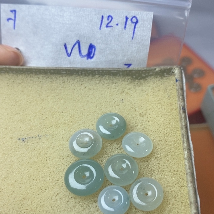 定制翡翠未镶嵌不退