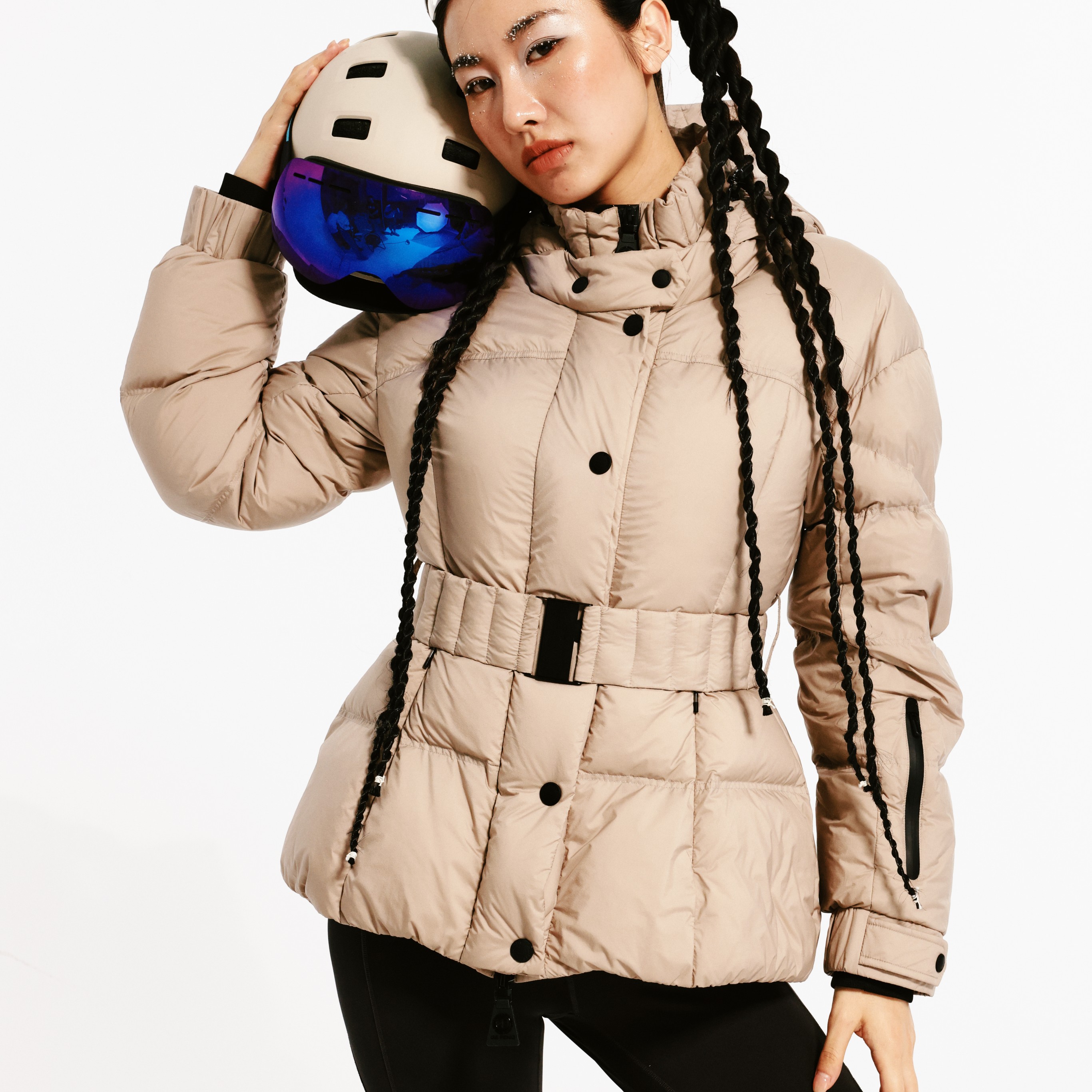 ［收藏］设计师款运动之境连帽收腰中长款外套