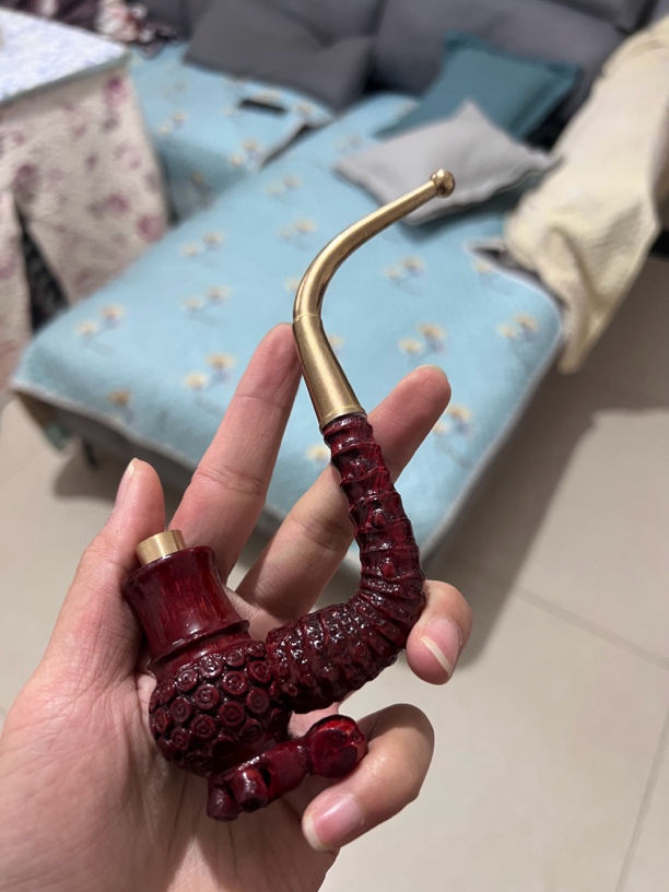 贵州实心竹子雕刻烟杆一弯烟杆竹子雕刻好看漂亮可拆开清理烟杆