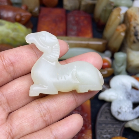 蛇纹石玉未镶嵌颈饰29