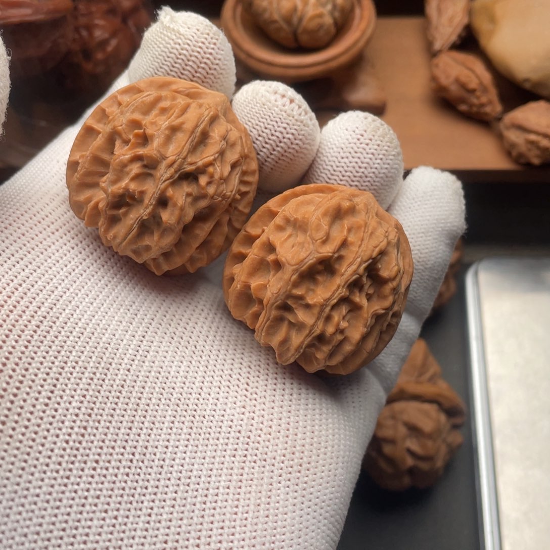 文玩核桃吊坠平谷方块