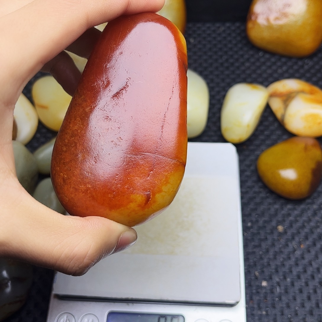 花***。和田玉未镶嵌挂件