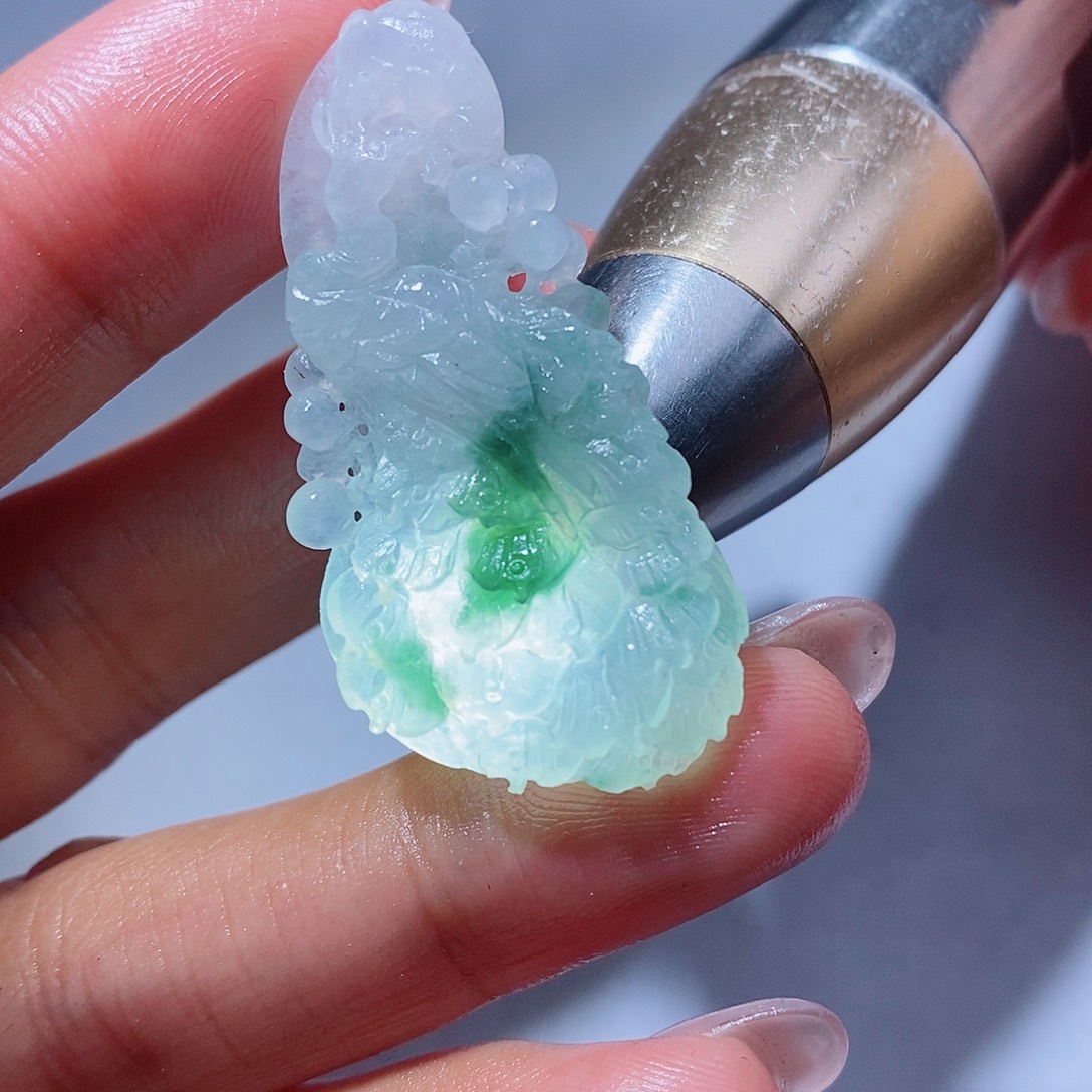 定制翡翠未镶嵌翡翠