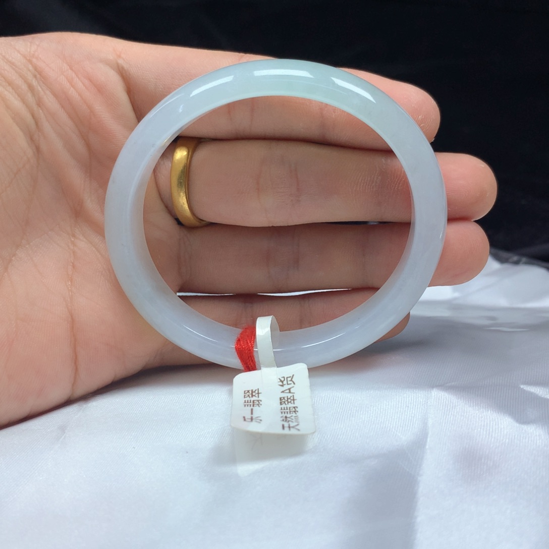 翡翠未镶嵌手镯（贵妃镯）55.2贵妃