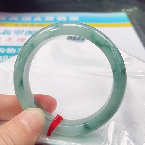 翡翠手镯未镶嵌0529号