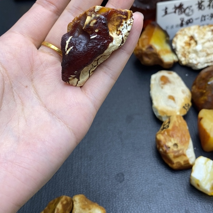 定制琥珀未镶嵌木**西蜜蜡