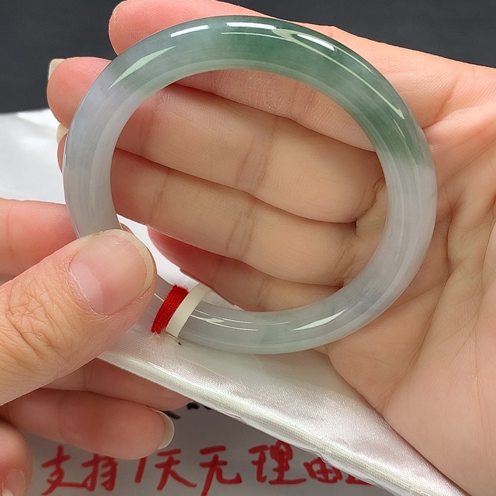 翡翠未镶嵌手镯圆条53