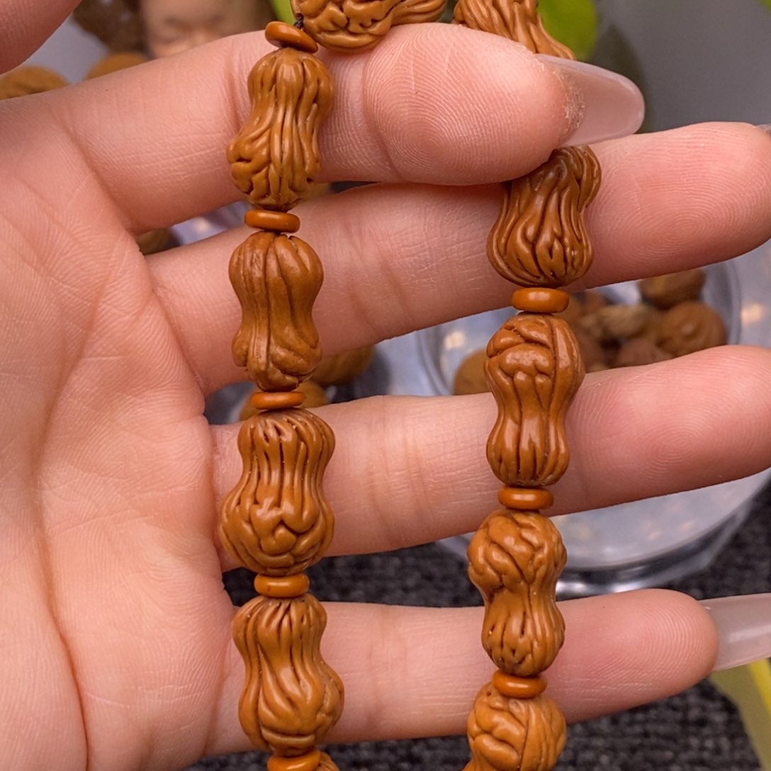 秦岭山脉龙纹桃核 13