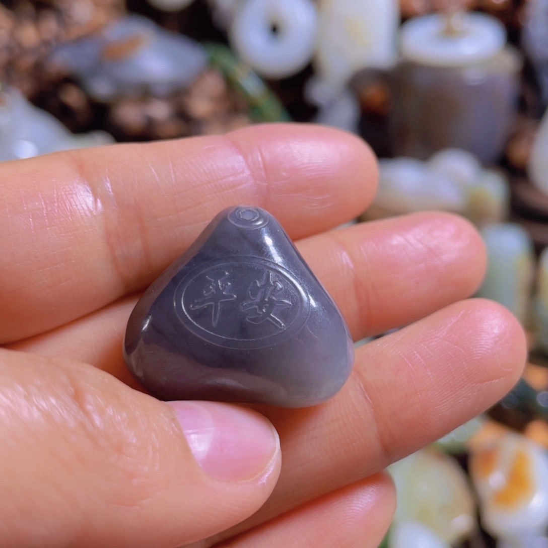 和田玉挂件未镶嵌