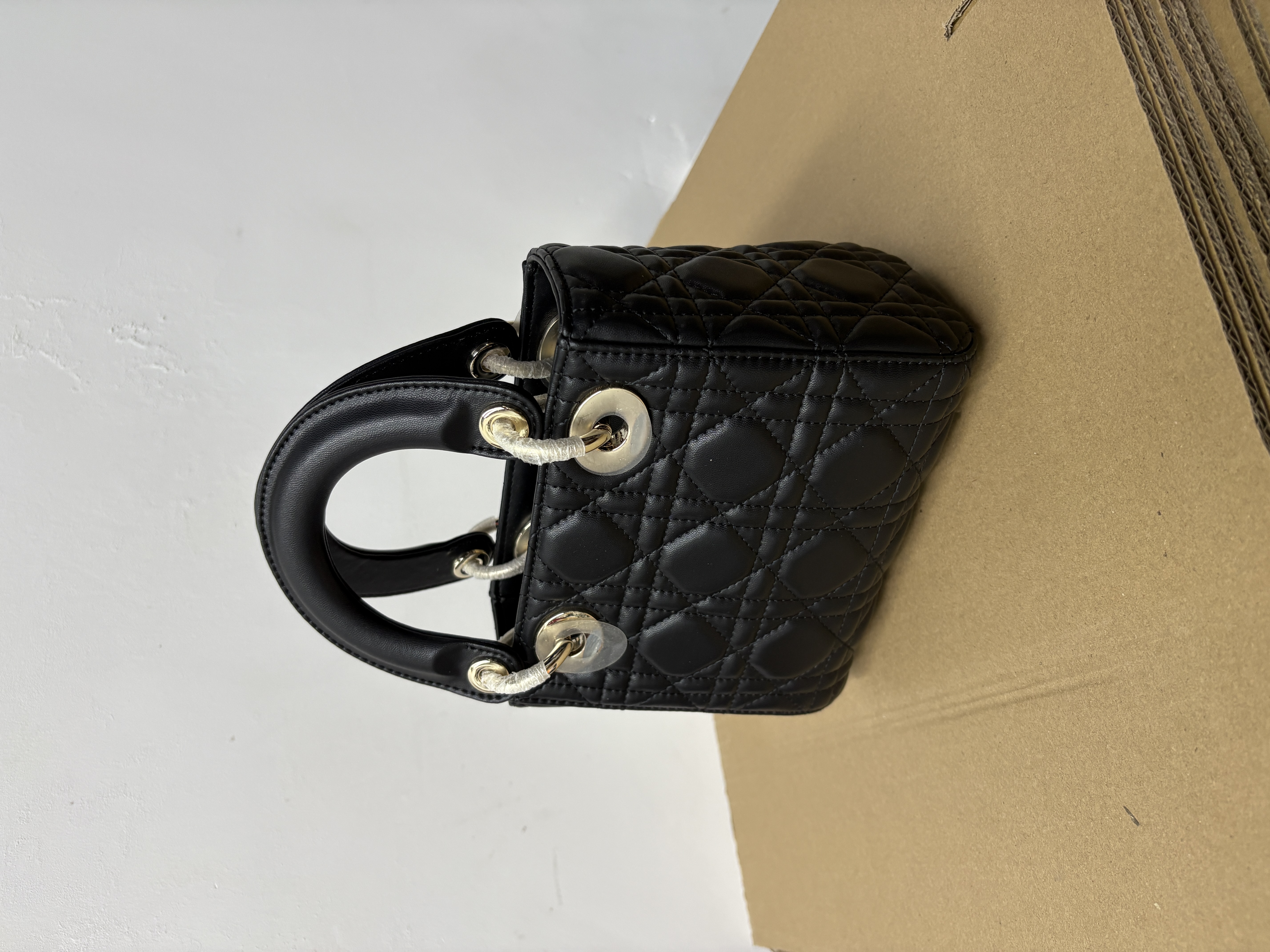 （073）羊三格 时尚百搭单肩腋下包包潮流女包