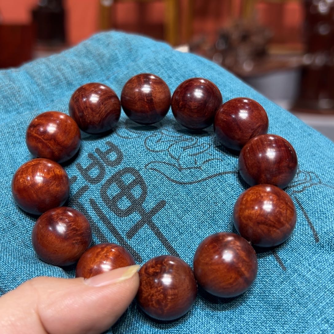 工***司木精品工艺品展示