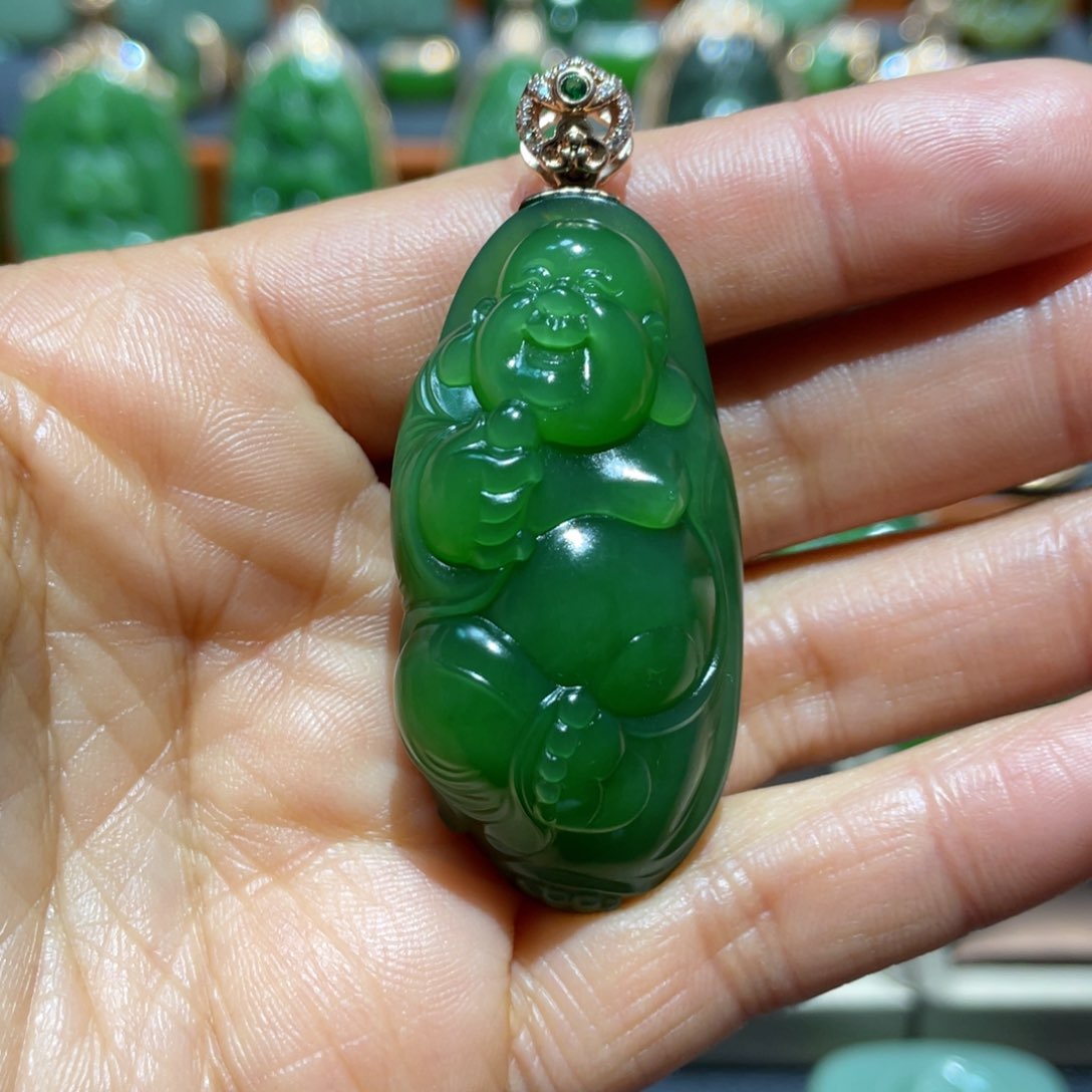 和田玉（碧玉）颈饰18K金镶嵌妍*