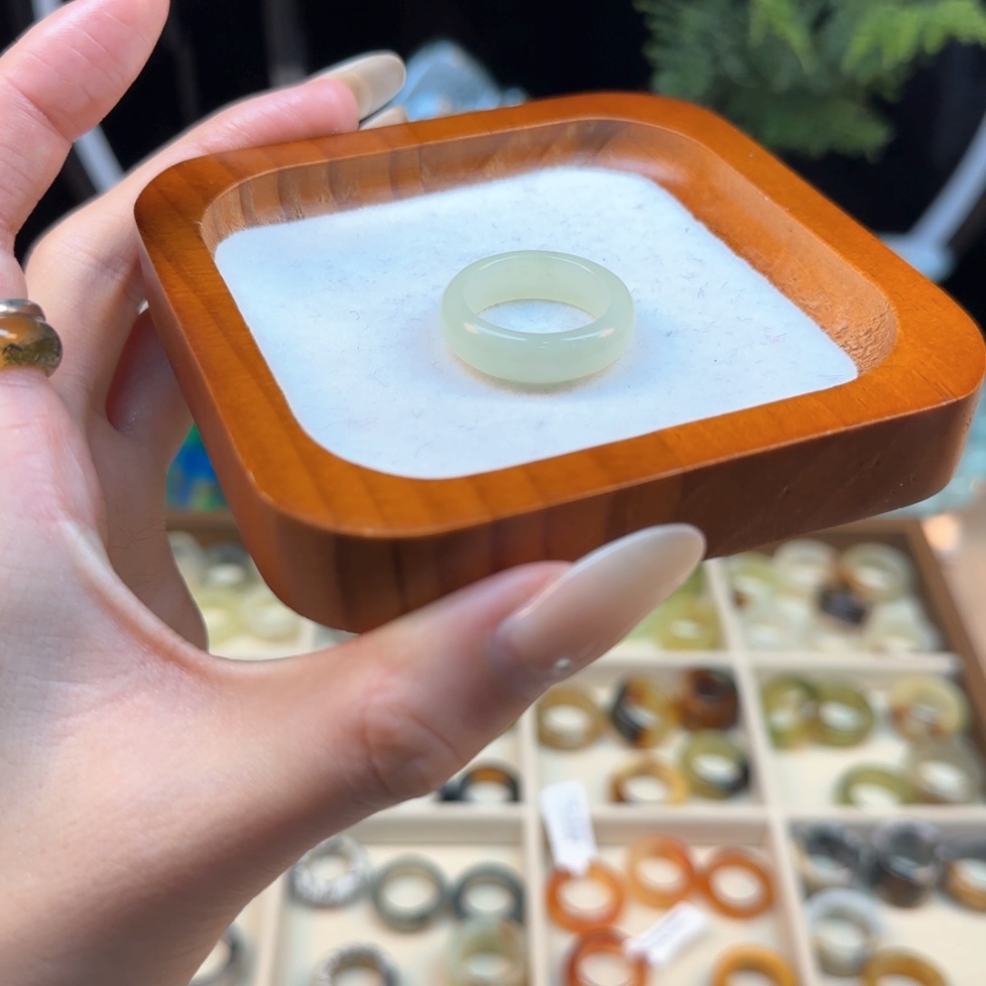 蛇纹石玉微瑕内径19.5合金屋*