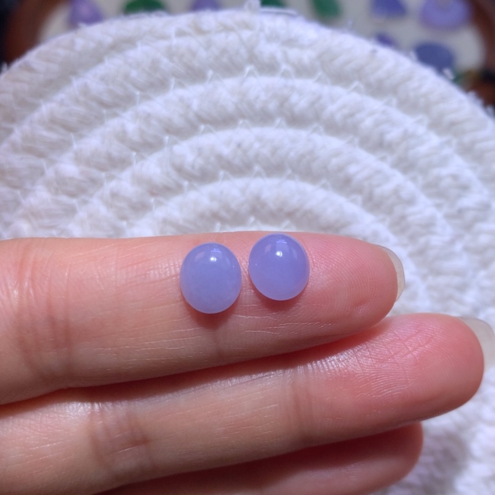 翡翠散珠冰胶紫蛋面一对