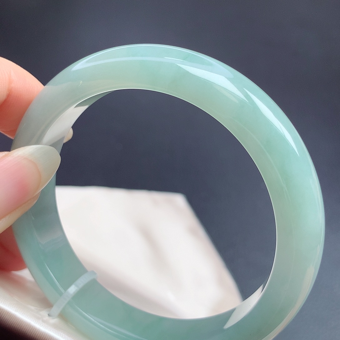 翡翠未镶嵌手镯56.3圈口