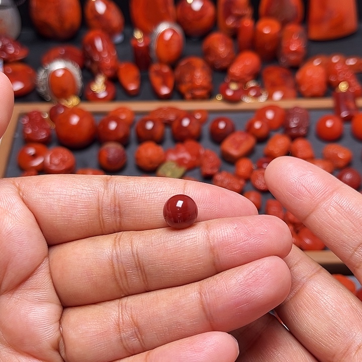 南红玛瑙未镶嵌配饰牛血火焰纹圆珠9.4mm