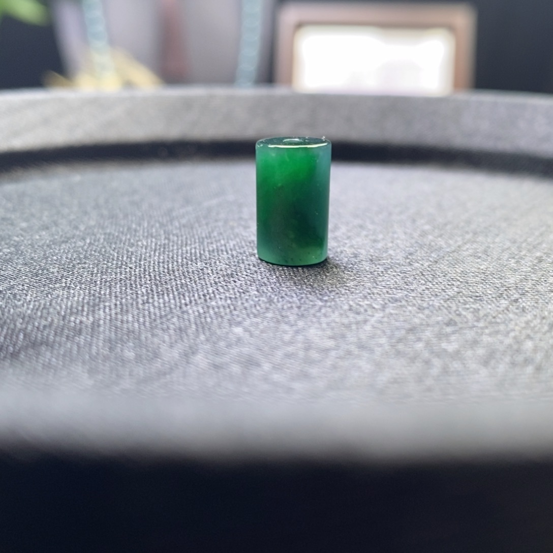 翡翠未镶嵌手链8*12桶珠