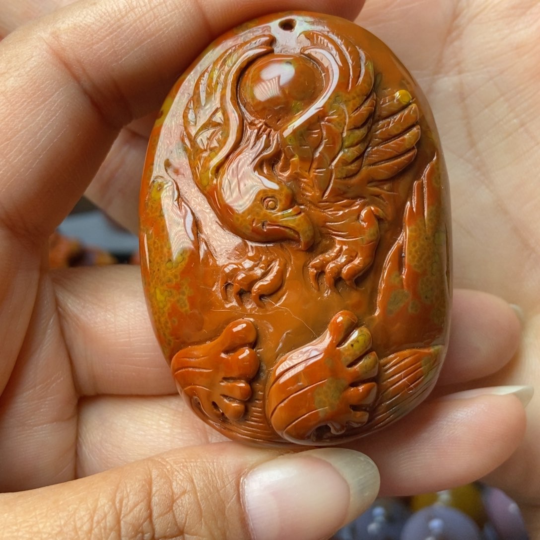 玛瑙/玉髓颈饰未镶嵌战国红