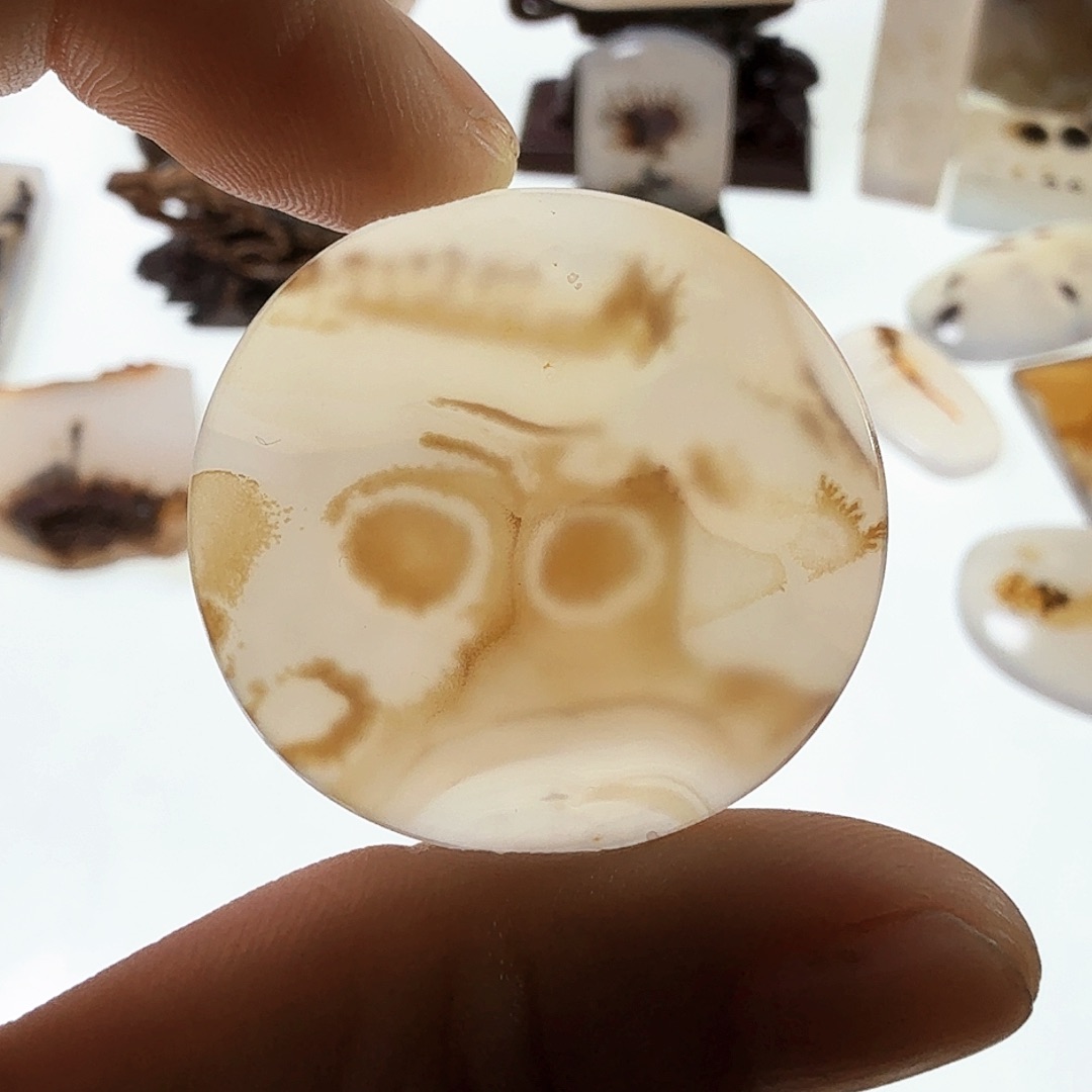玛瑙/玉髓未镶嵌珠宝半成品