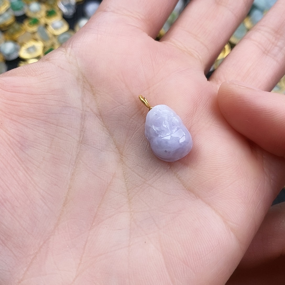翡翠颈饰18K金镶嵌貔貅