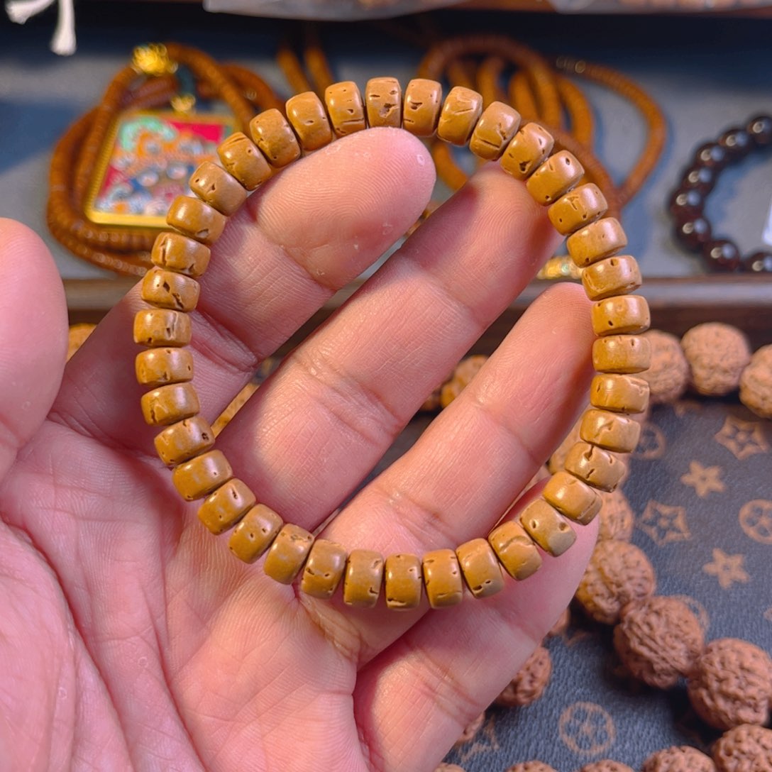 金刚菩提吊坠桃核壁