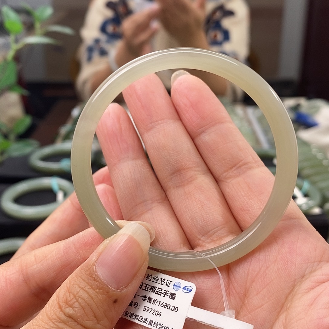 和田玉和田玉手镯53.54未镶嵌