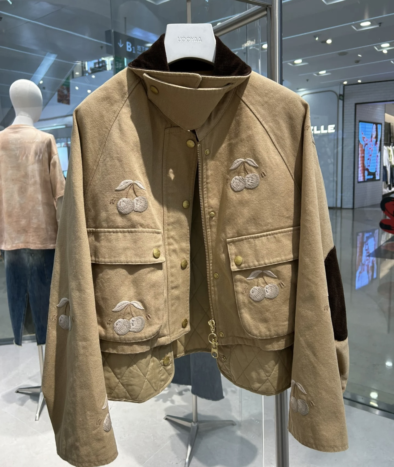 Eleven买手店重工樱桃刺绣翻领外套（勿拍，不退换）