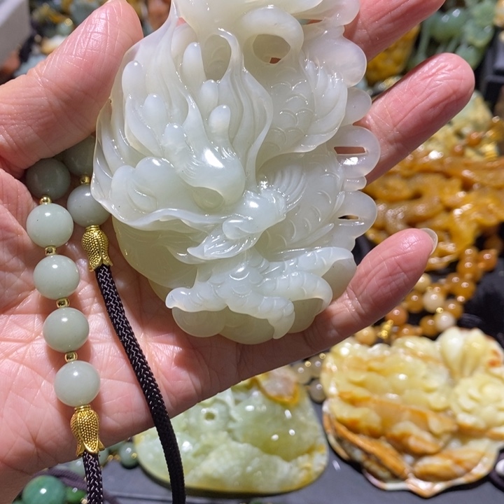 岫玉岫玉吊坠未镶嵌