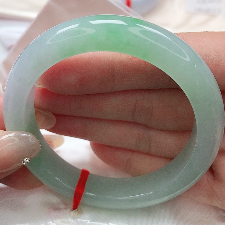 翡翠手镯未镶嵌缅甸天然A货翡翠