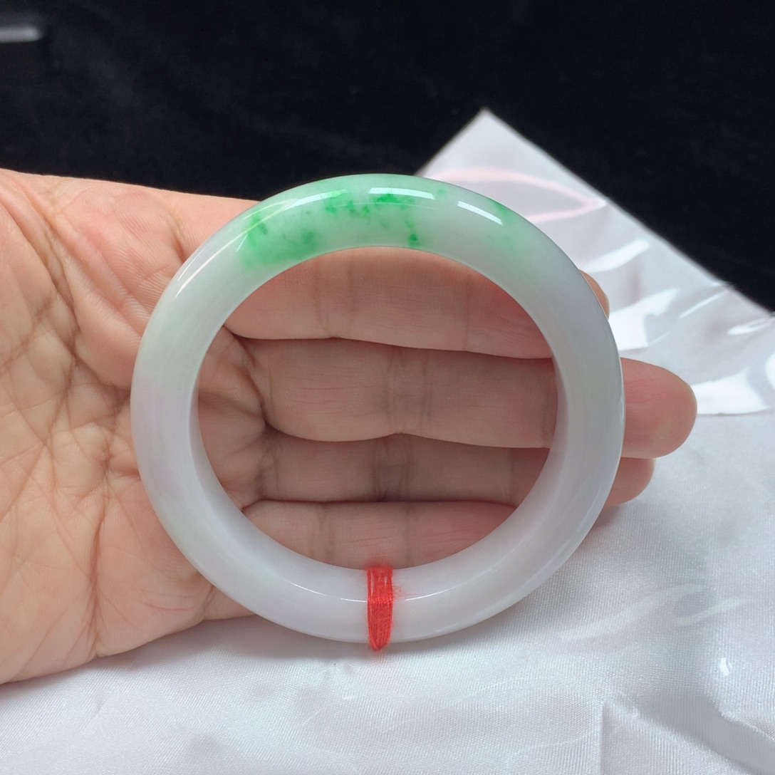 翡翠未镶嵌手镯56.7