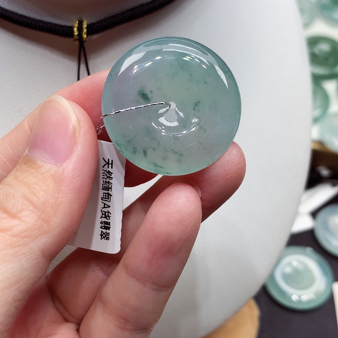 颈饰未镶嵌翡翠编号46，26.4/6.4