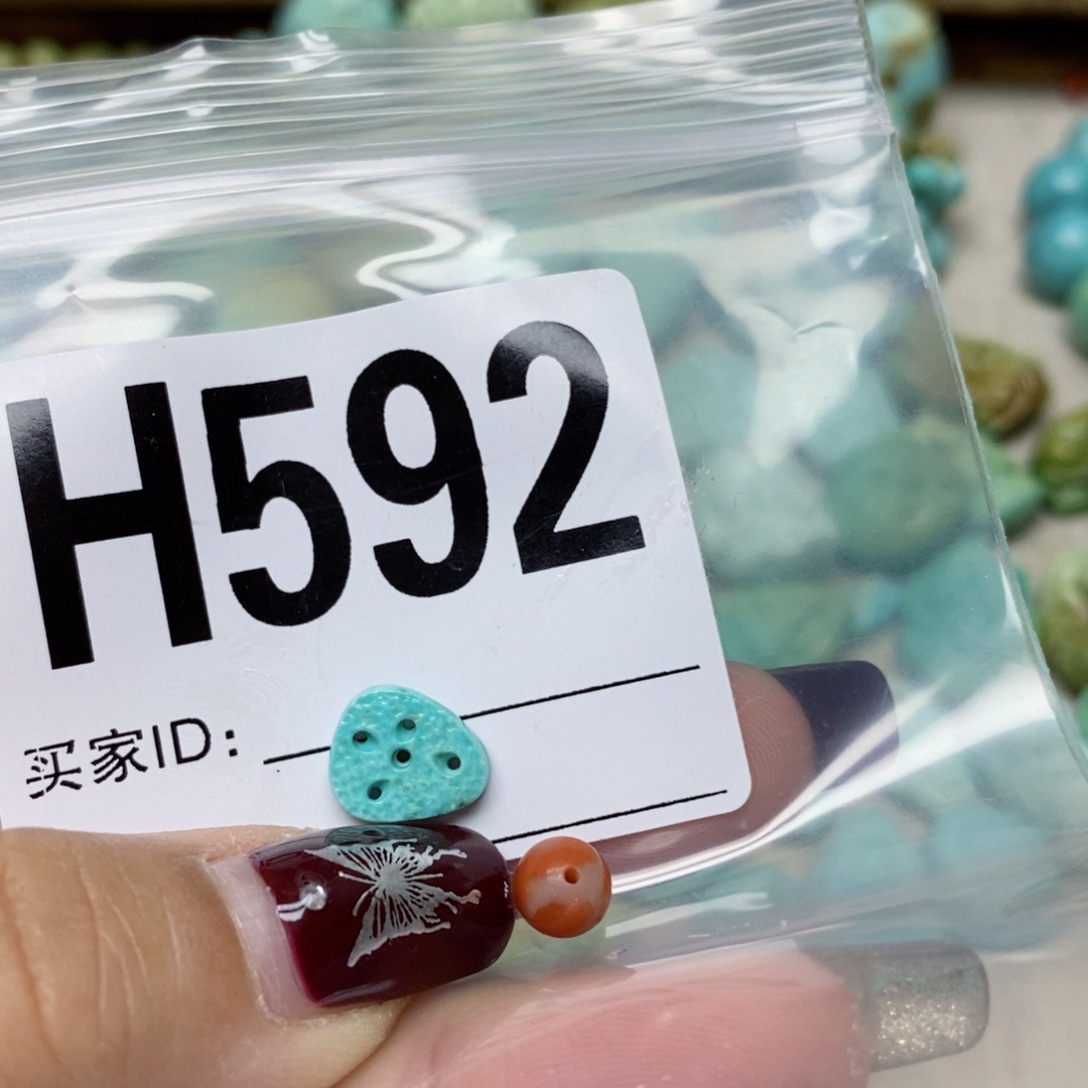 南红玛瑙配饰未镶嵌