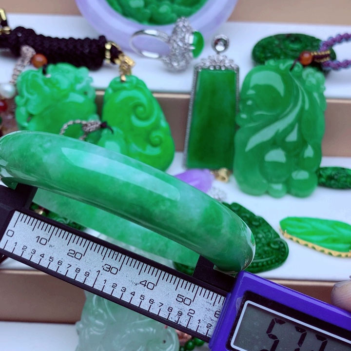 未镶嵌手镯翡翠－－－