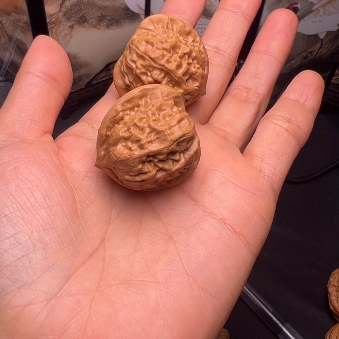 文玩核桃吊坠信**行31瓷娃娃