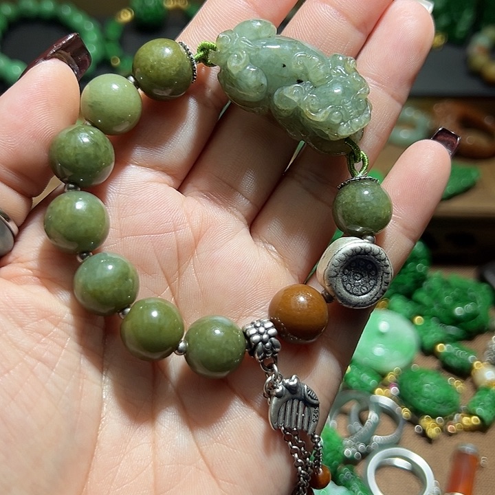 翡翠手串银S925镶嵌翡翠手串