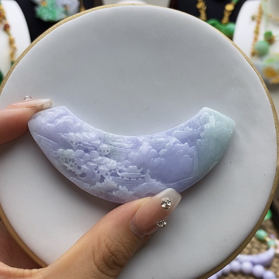 翡翠颈饰未镶嵌天然