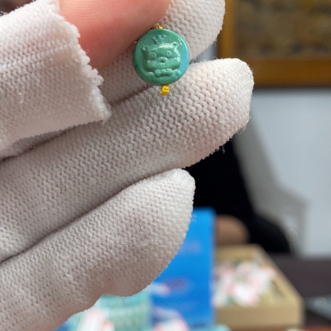 绿松石未镶嵌挂件